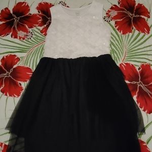 Girls white and black dress